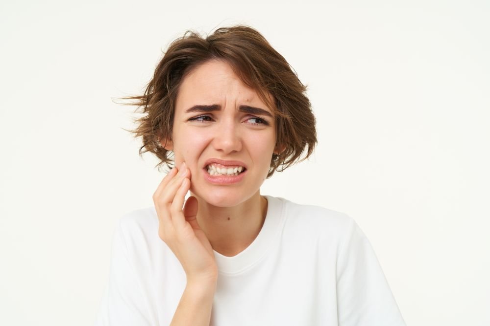 Knocked-Out Tooth? Here’s What to Do in the First 30 Minutes